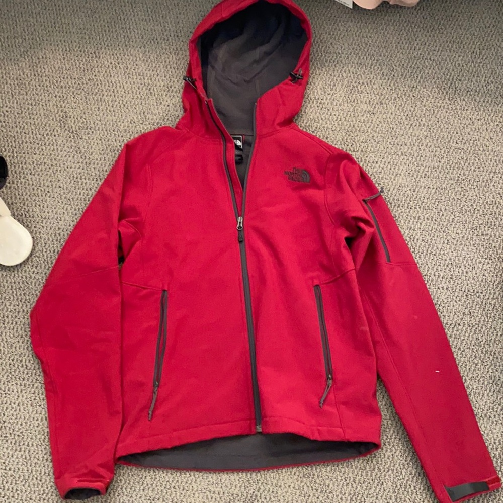 North face soft shell jacket w/ fleece lining
